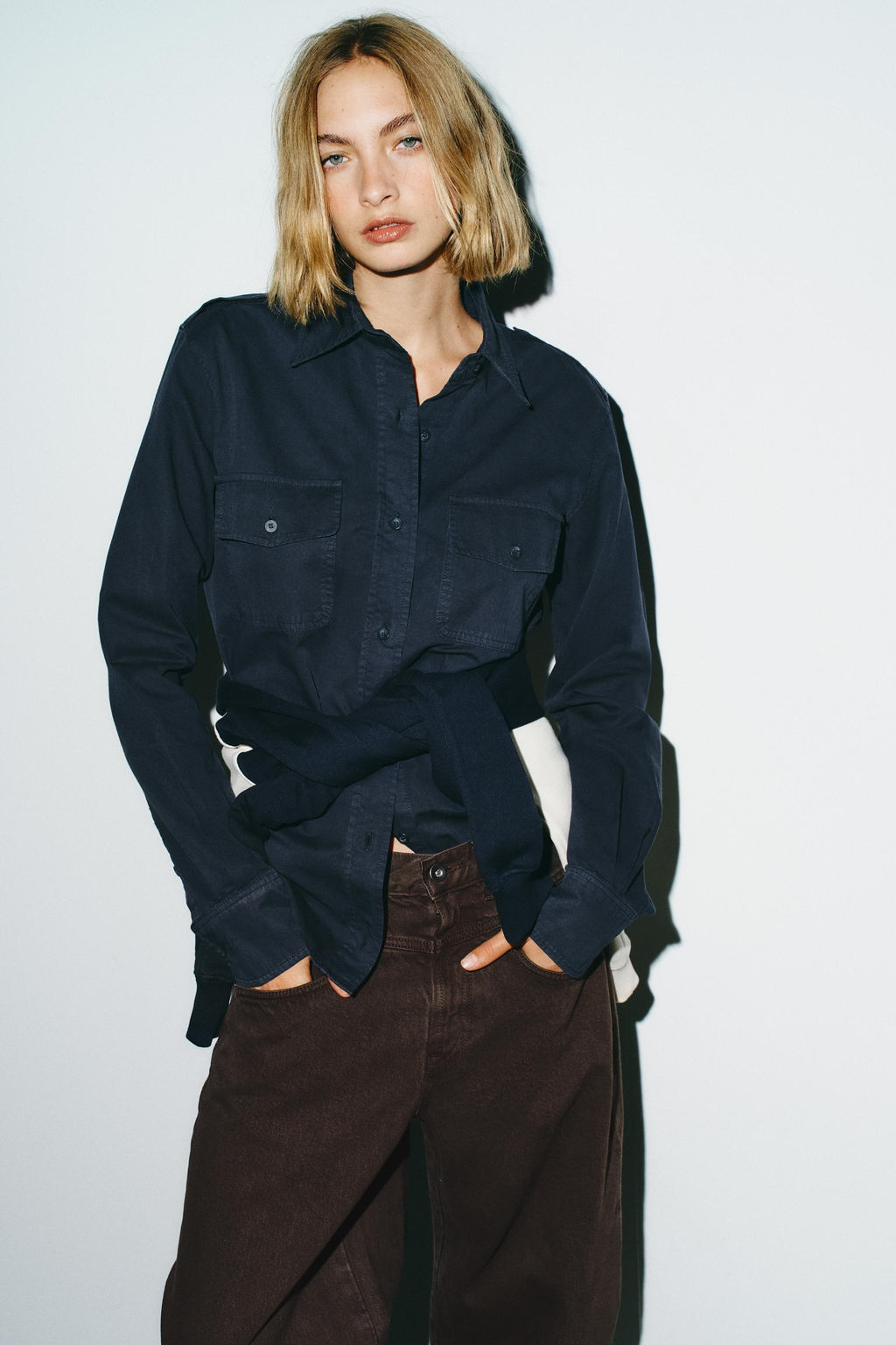 TRF BAGGY BARREL LOW-RISE JEANS