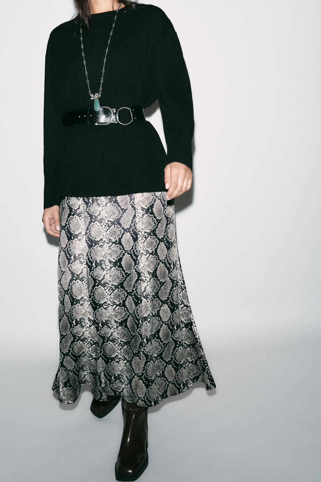ANIMAL PRINT SATIN MIDI SKIRT - Zara фото 4