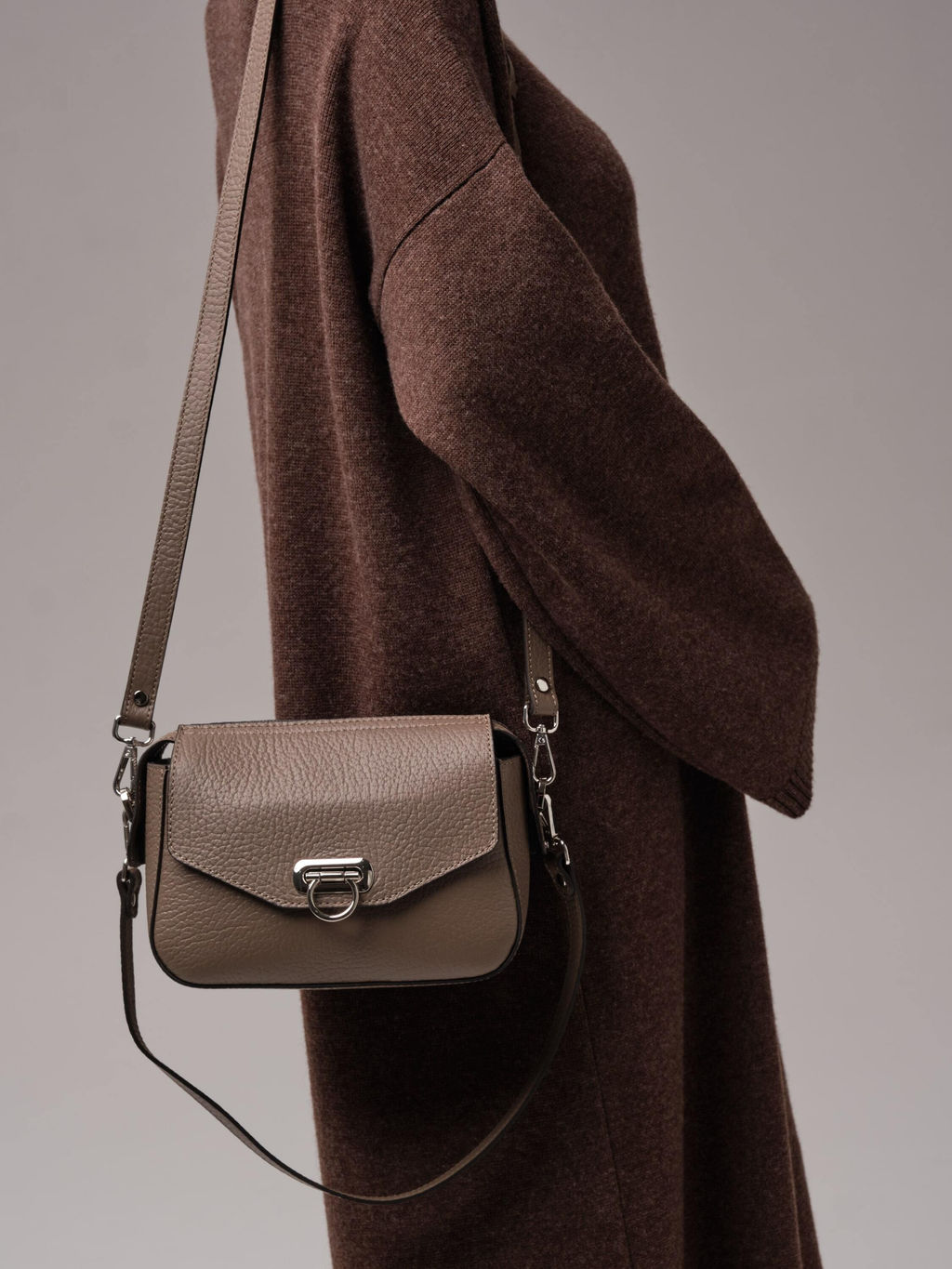 Женская сумка кросс-боди Azaro 3684 тауп соло