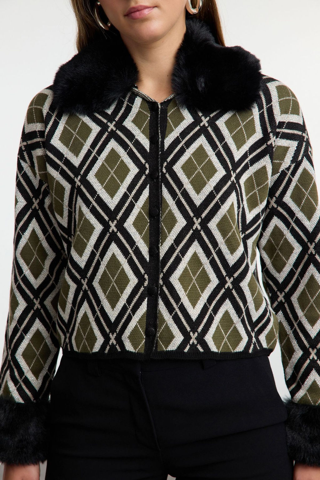 TRENDYOLMILLA Bej C?kart?labilir Suni Kurklu Simli Triko H?rka TWOAW24HI00043 фото 4