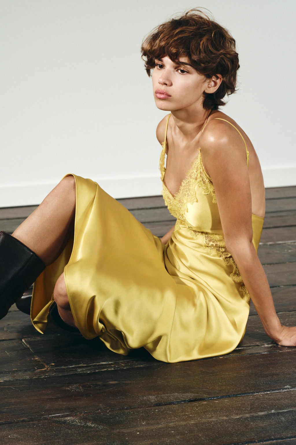 SATIN MIDI DRESS WITH LACE - Zara фото 5