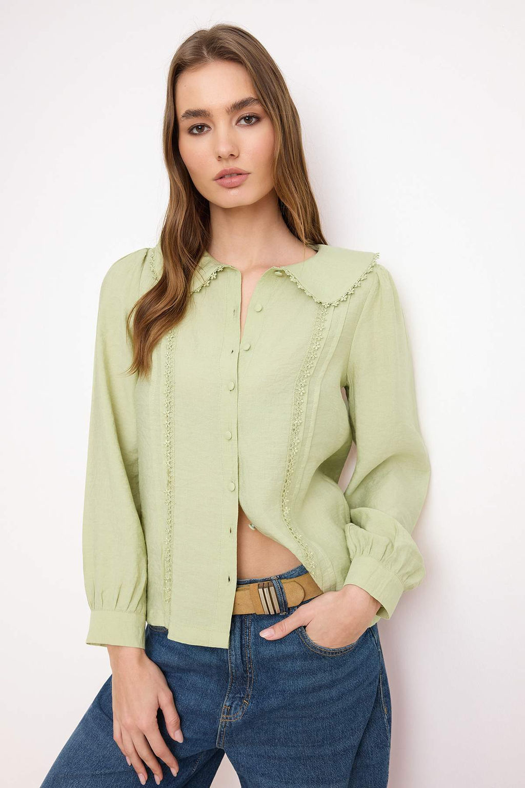 Mint Dantel Detayl? Bebe Yaka Regular Normal Kal?p Dokuma Gomlek TWOSS21GO0035