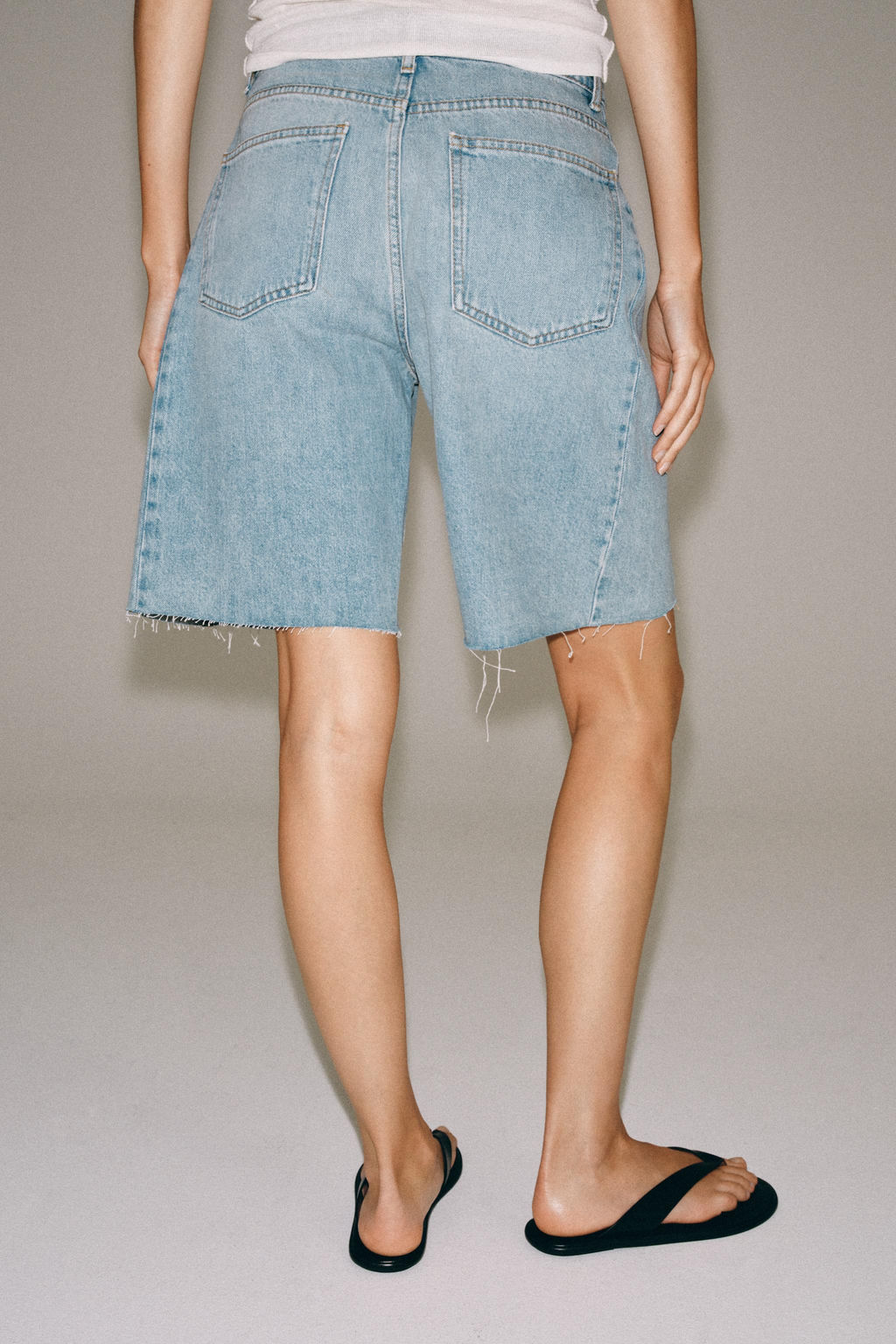 BERMUDA DENIM RELAXED TIRO MEDIO ZW COLLECTION / Azul lavado - Zara фото 3