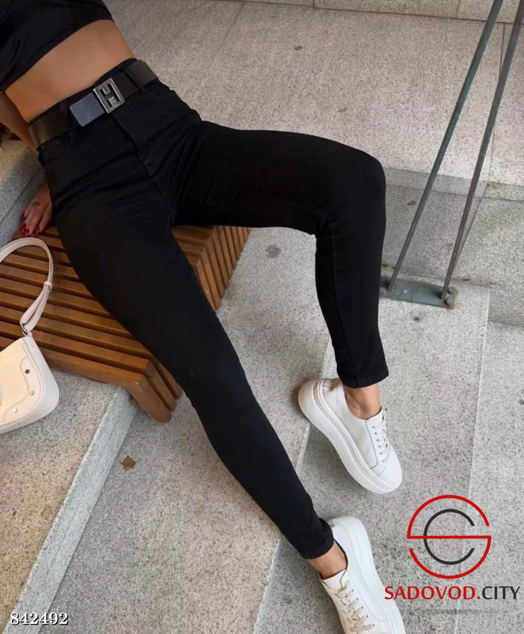 Джинсы с высокой посадкой