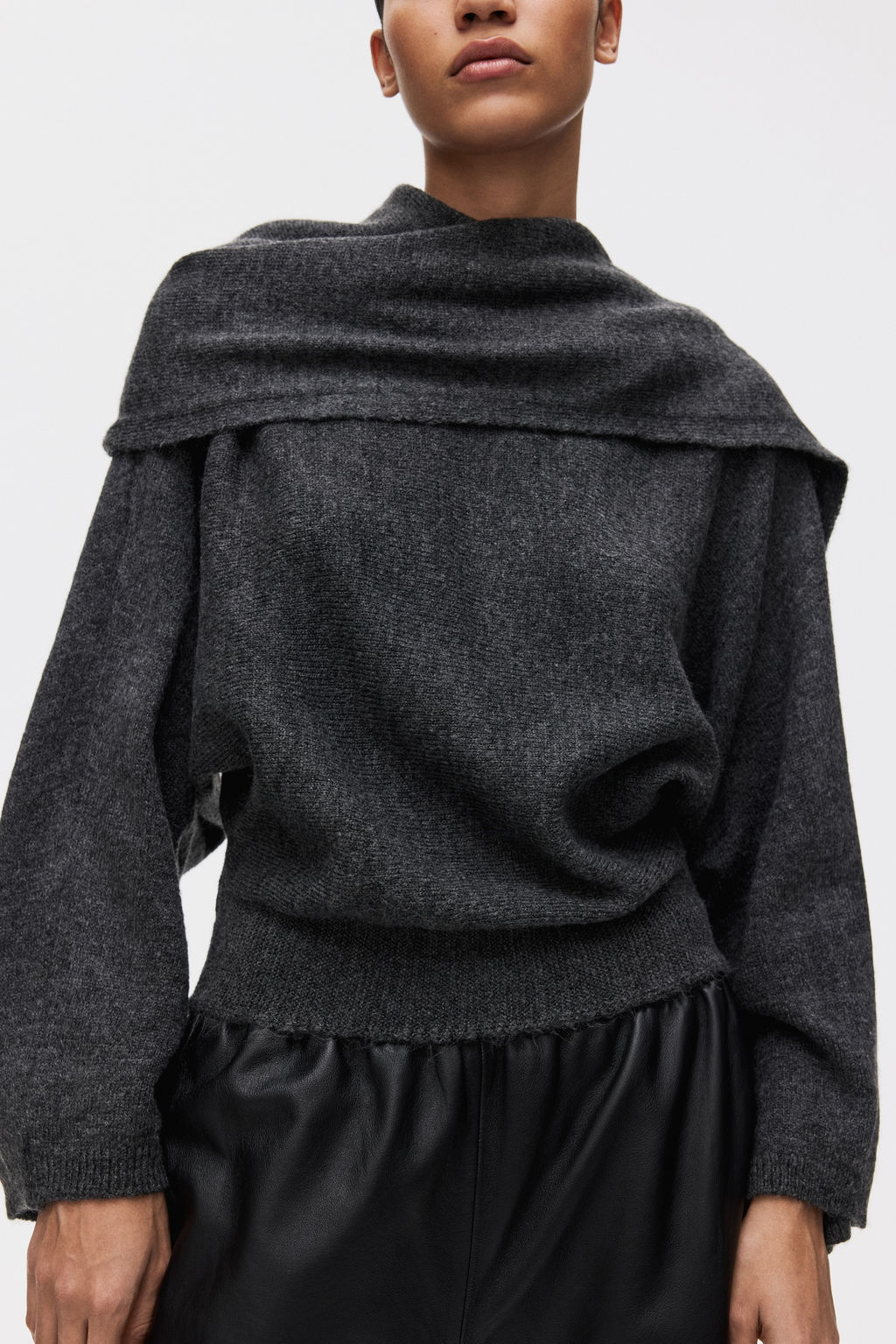 Jersey oversize con detalle de bufanda - H&m фото 5