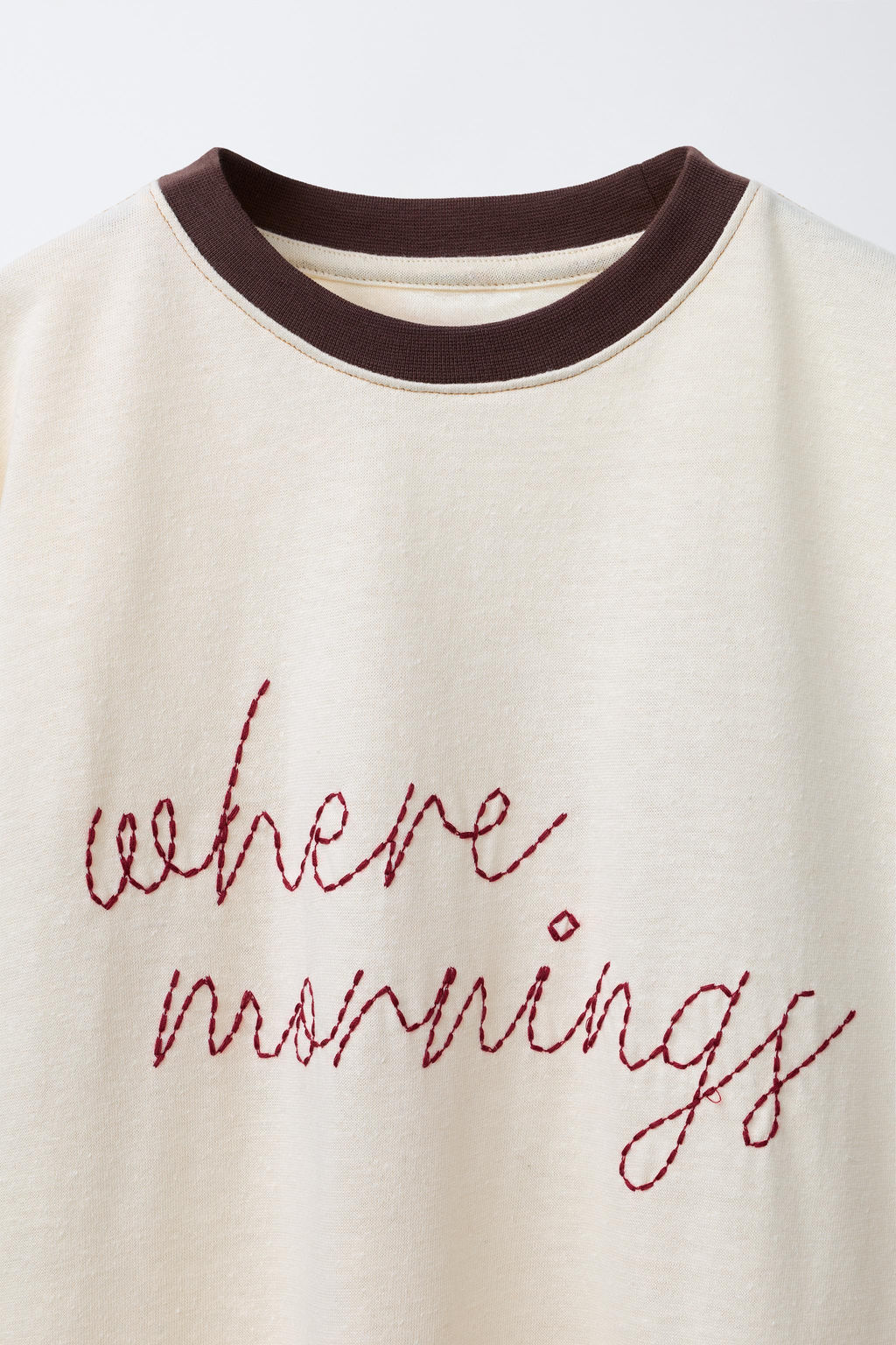 CAMISETA RIB CONTRASTE BORDADO / Crudo - Zara фото 3