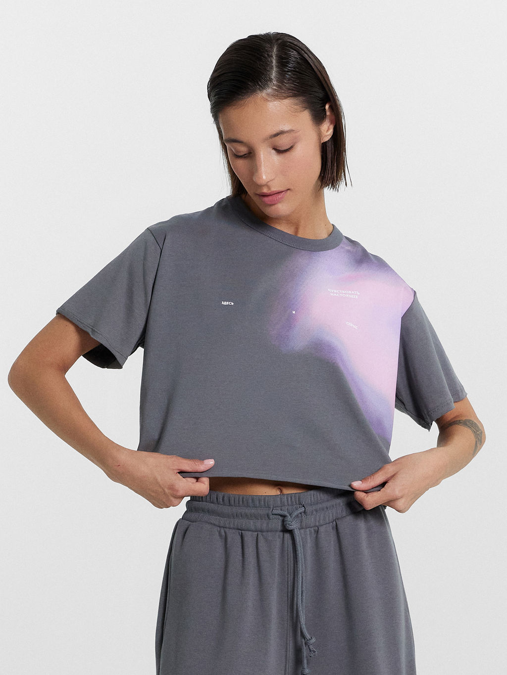 Комплект женский (футболка, брюки) серый с печатью сухой асфальт +печать 192542R - Mark formelle фото 4