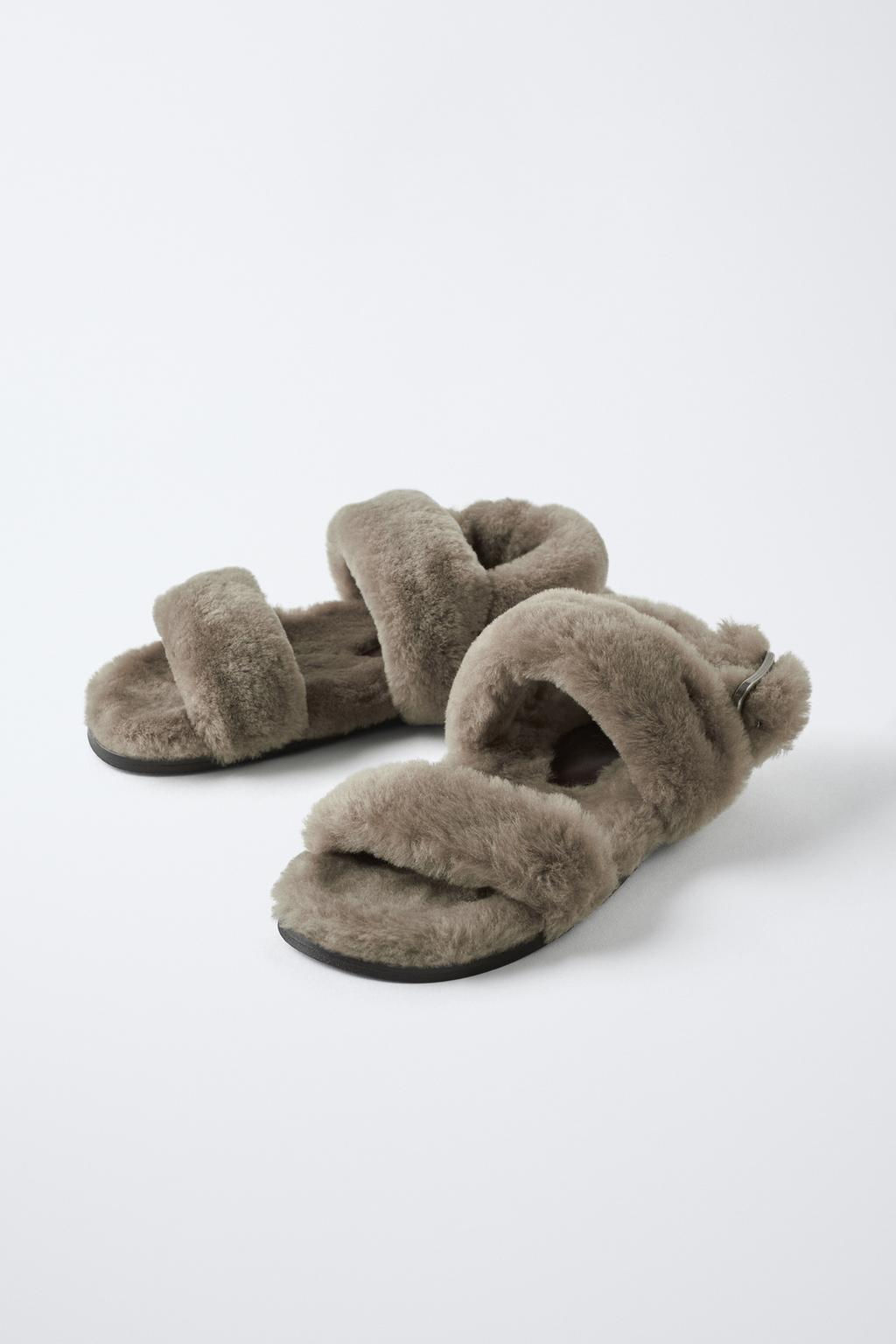 LIMITED EDITION SHEEPSKIN LEATHER SANDALS - Zara фото 4