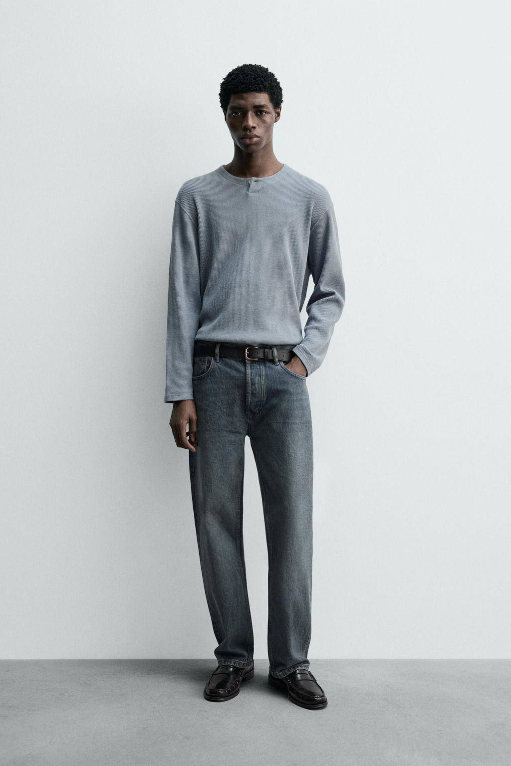 STRAIGHT ANKLE FIT JEANS