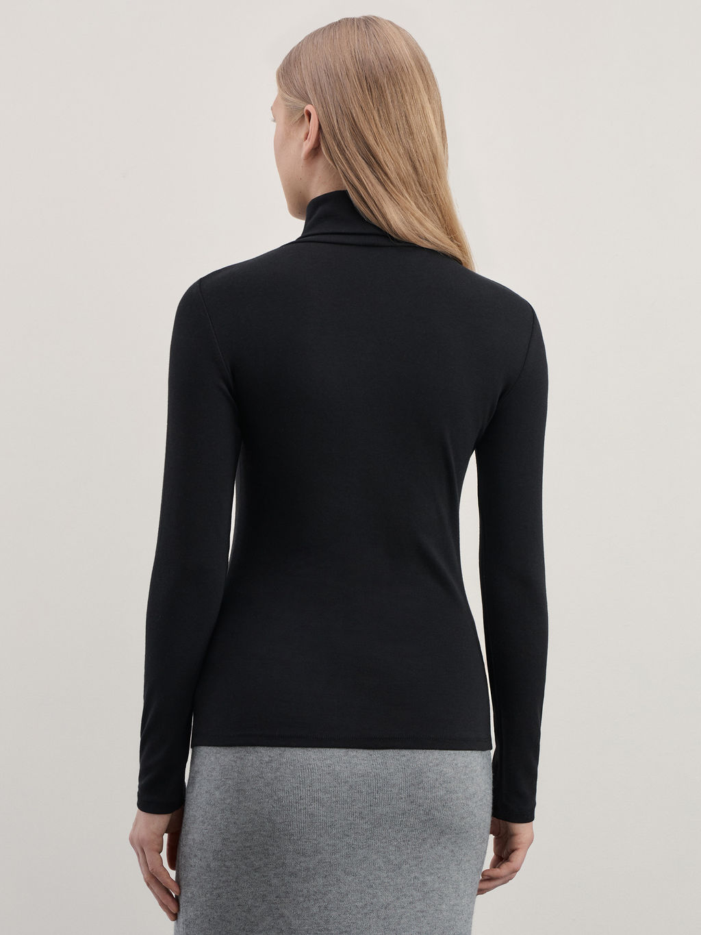 Водолазка из модала со швом / Zarina  фото 6