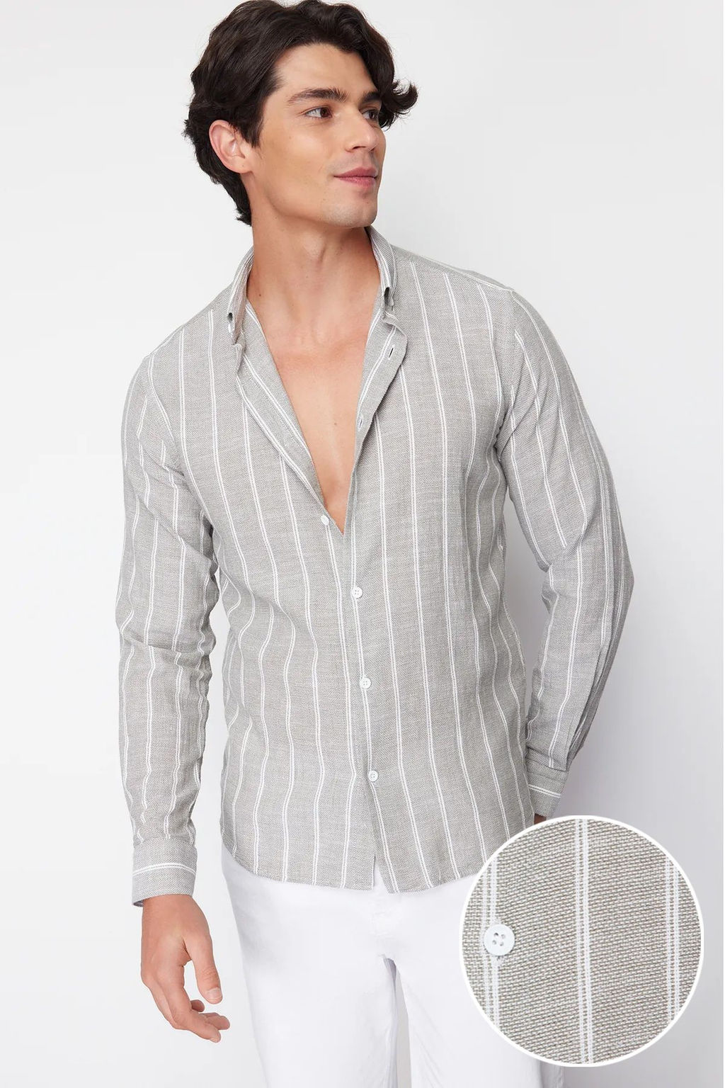 TRENDYOL MAN Tas Slim Fit Dugmeli Yaka Cizgili Gomlek TMNSS22GO0028