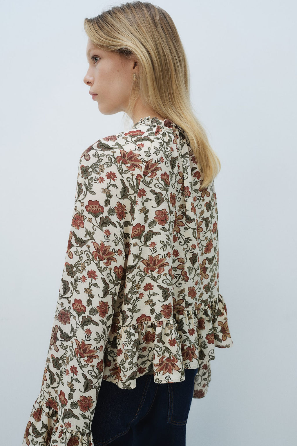 Blusa con peplo y volantes - H&m фото 3