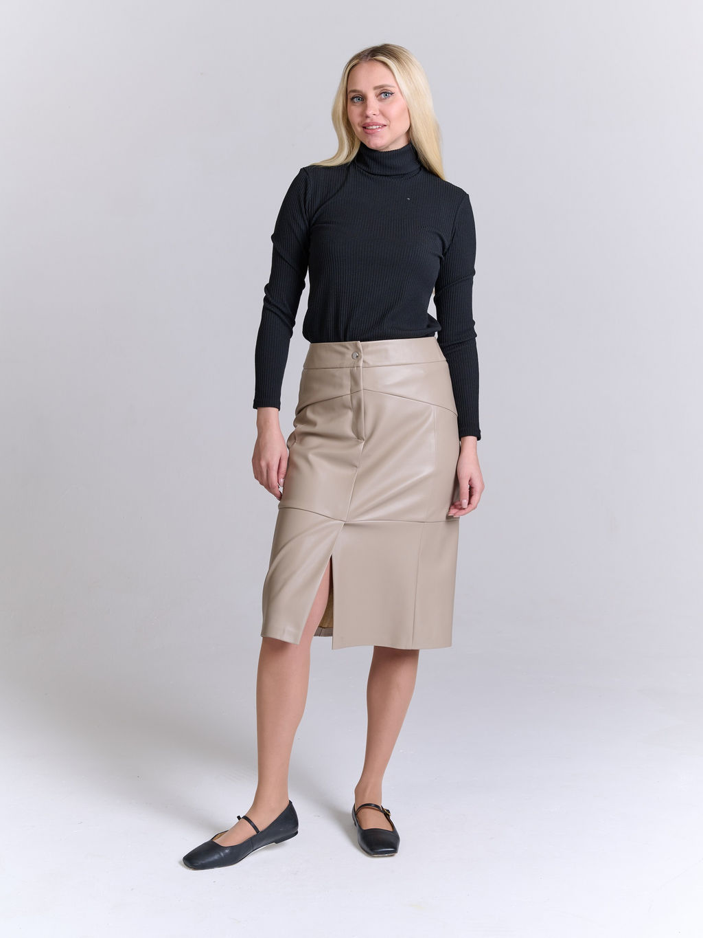 Юбка из экокожи