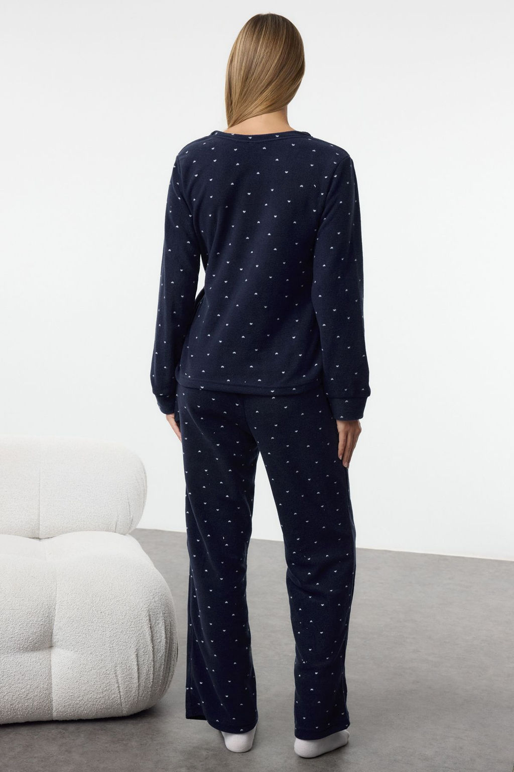 Trendyolmilla Lacivert Kalpli Baglama Detayl? Polar K?sl?k Orme Pijama Tak?m? THMAW25PT00139