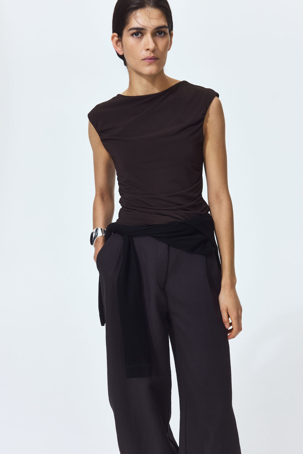 Top drapeado con escote barco - H&m фото 6