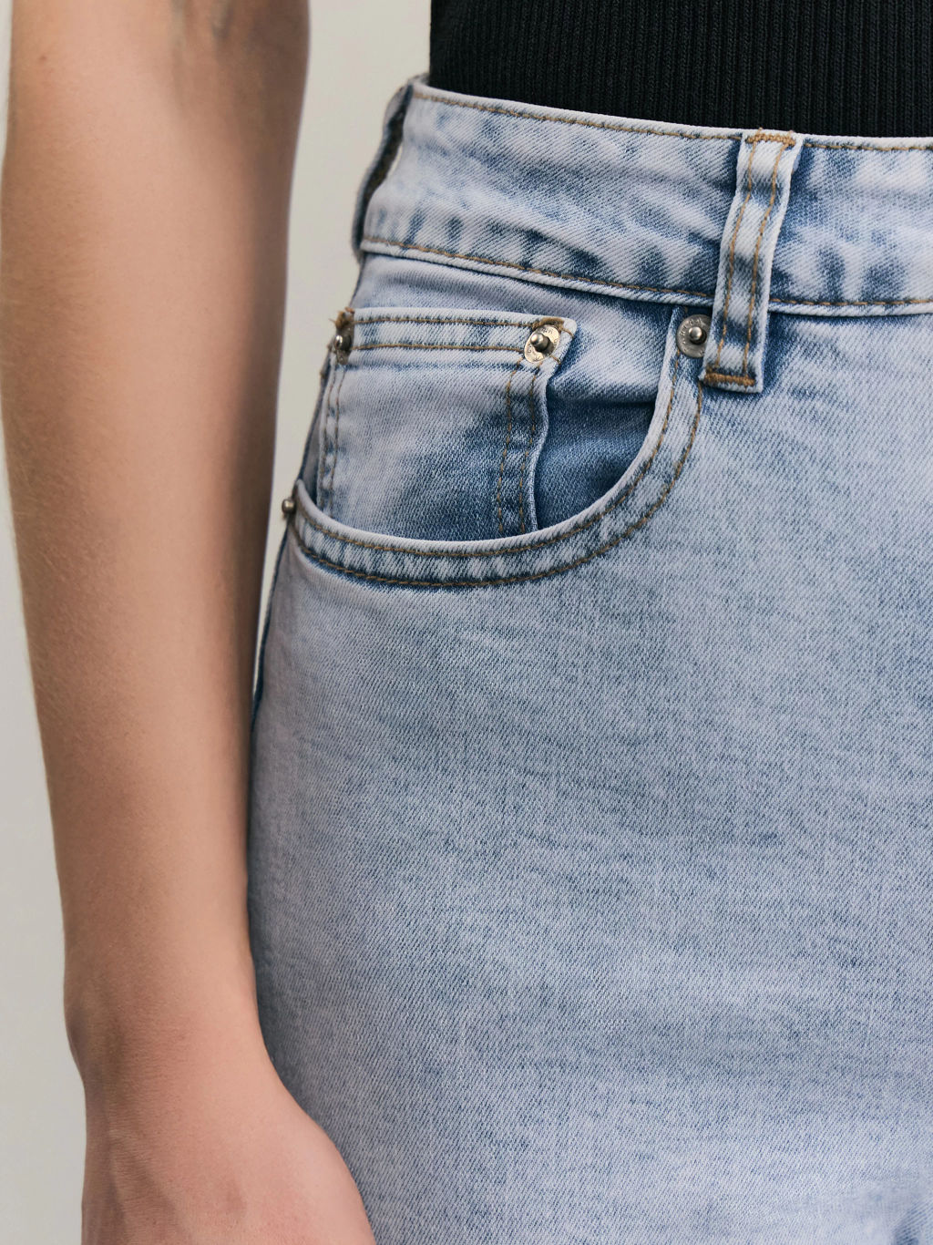 Джинсы bootcut с высокой посадкой / Zarina фото 5