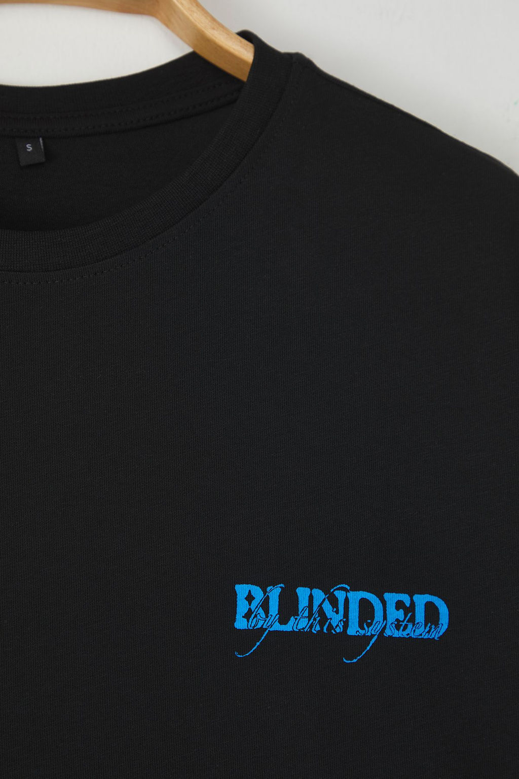 Siyah Oversize/Genis Kesim %100 Pamuklu Bask?l? T-Shirt TMNSS25TS00118