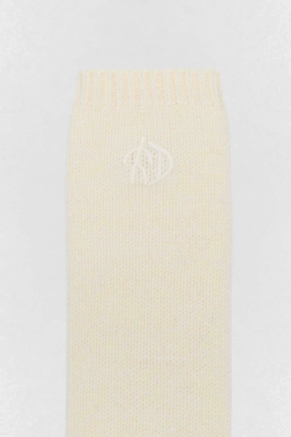 LONG WOOL SOCKS SOSHIOTSUKI x ZARA