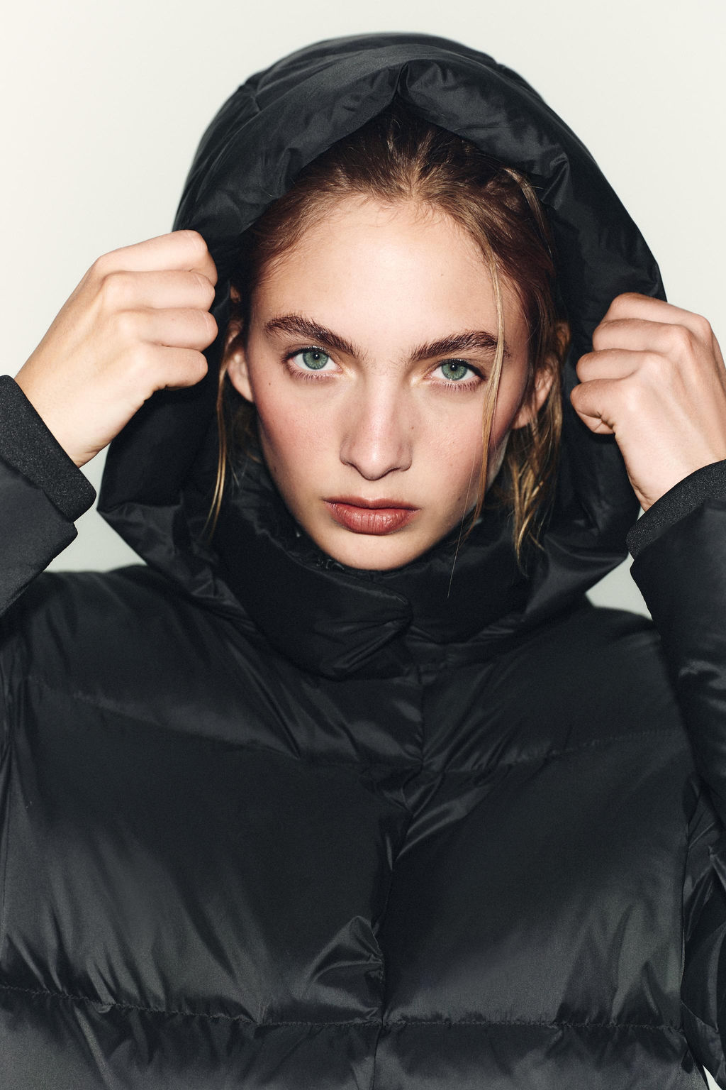 WATER-REPELLENT WINDPROOF FEATHER AND DOWN JACKET WITH HOODIE - Zara фото 5
