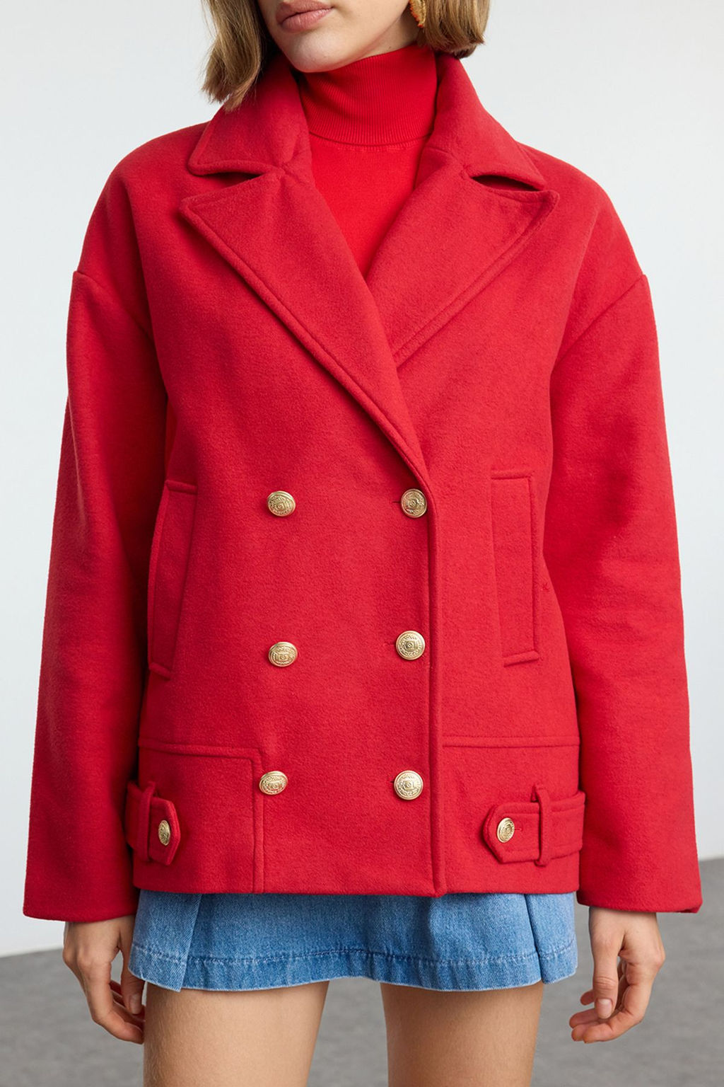 K?rm?z? Dugme Detayl? Yumusak Dokulu Regular K?sa Kaban TWOAW25KB00091