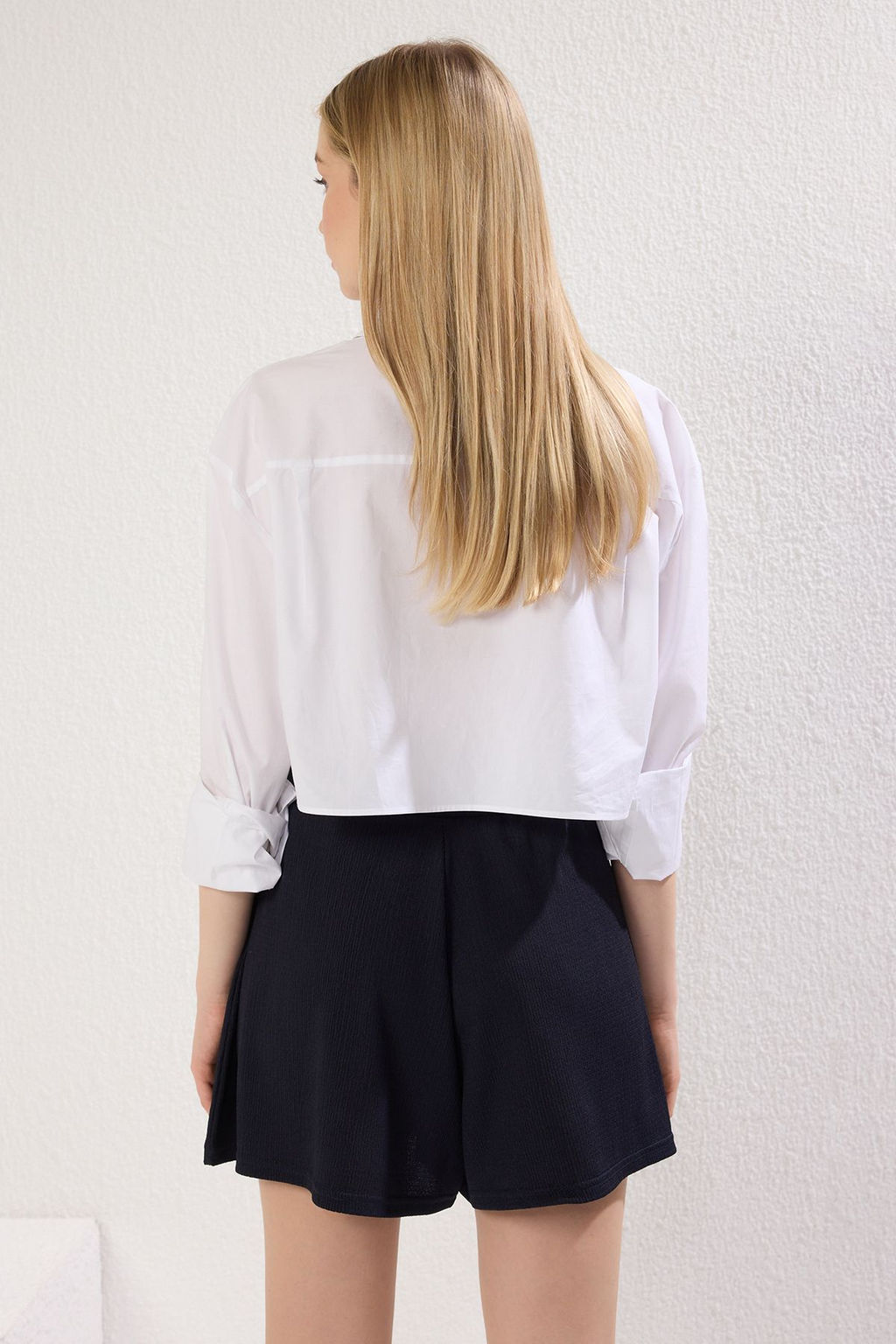 TRENDYOLMILLA Siyah-Vizon Burumcuk Relaxed/Rahat Kal?p K?sa Esnek Orme Sort & Bermuda TWOSS25SR00087 фото 3