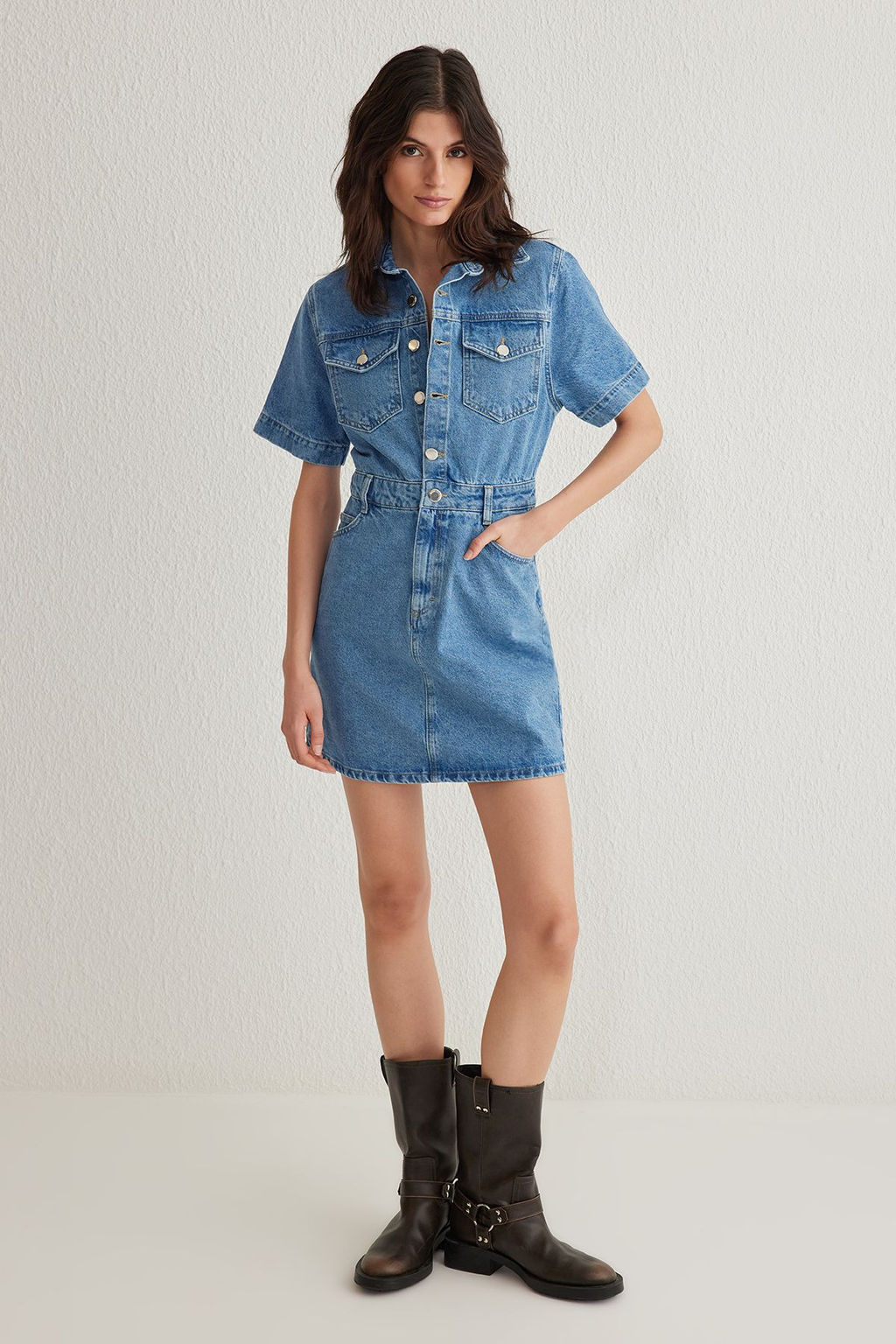 Mavi Cep Detayl? K?sa Kollu Mini Denim Gomlek Elbise TWOSS25EL00156