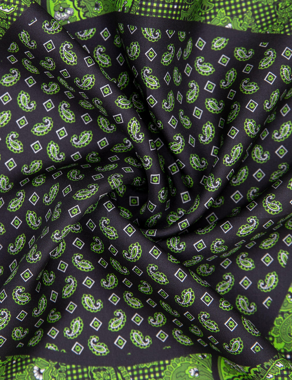 Зеленый платок - Cacharel фото 3