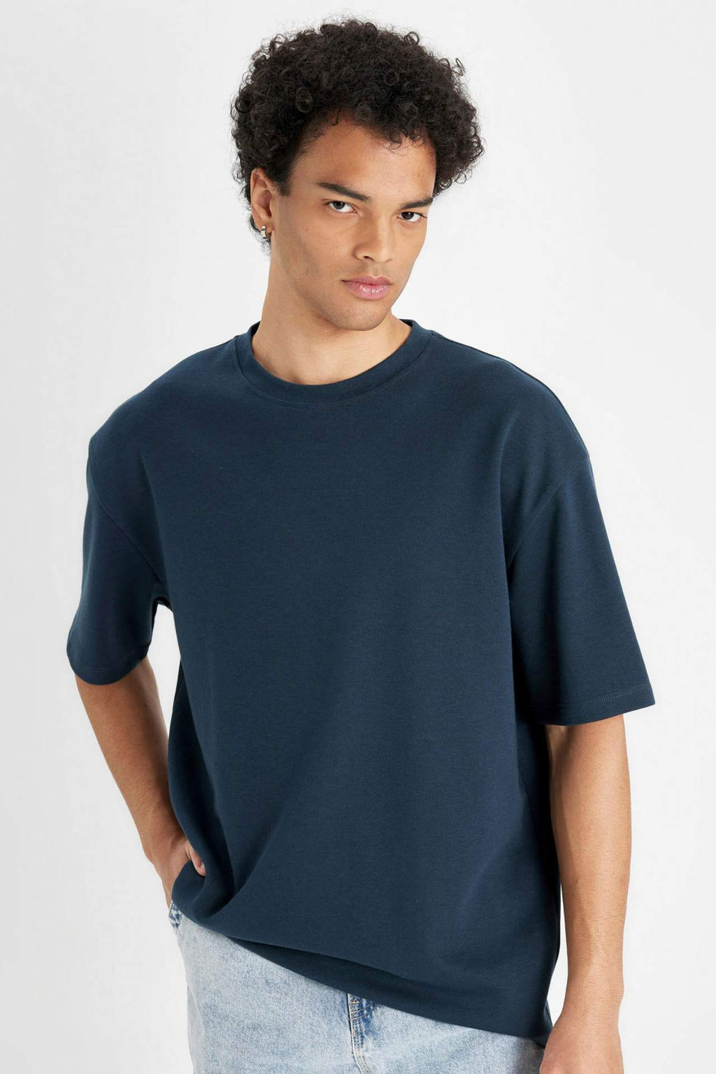 Oversize Genis Kal?p Bisiklet Yaka K?sa Kollu Basic Duz Ag?r Kumas Tisort - Defacto фото 23