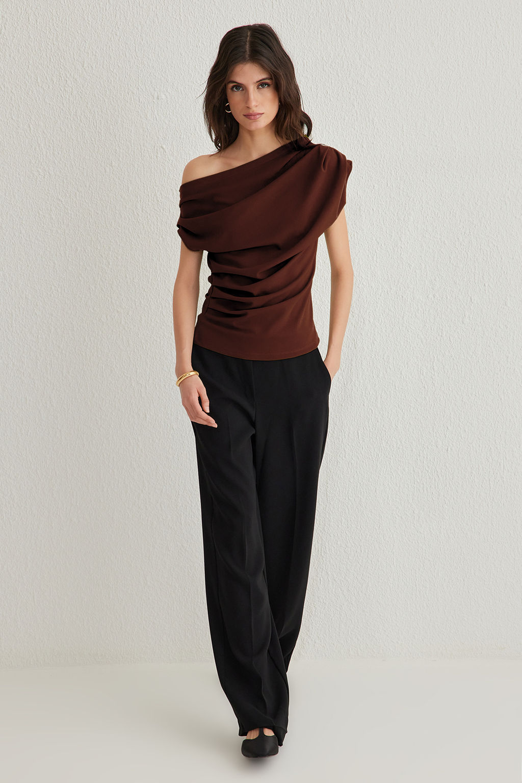 Kahverengi Buzgu/Drape Detayl? Dokumlu Asimetrik Yaka Orme Bluz TWOSS25BZ00024