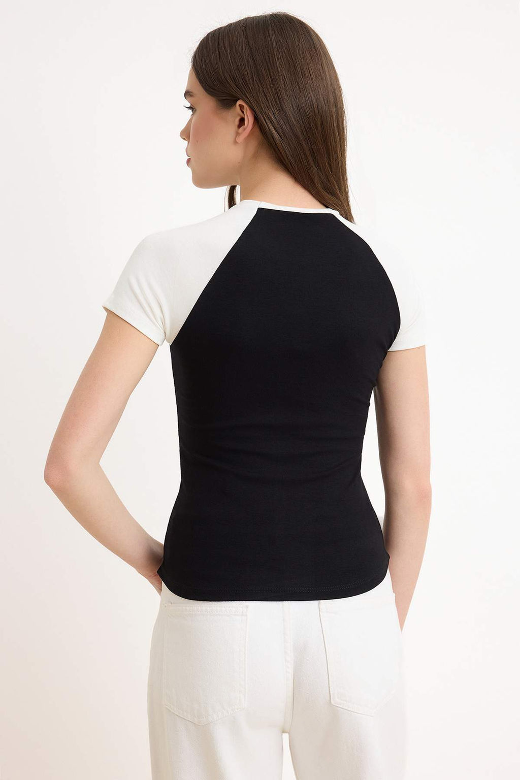 Siyah Renk Bloklu Regular/Normal Kal?p K?sa Kollu %100 Pamuk Orme t-shirt TWOSS26TS00275 - Trendyolmilla фото 4
