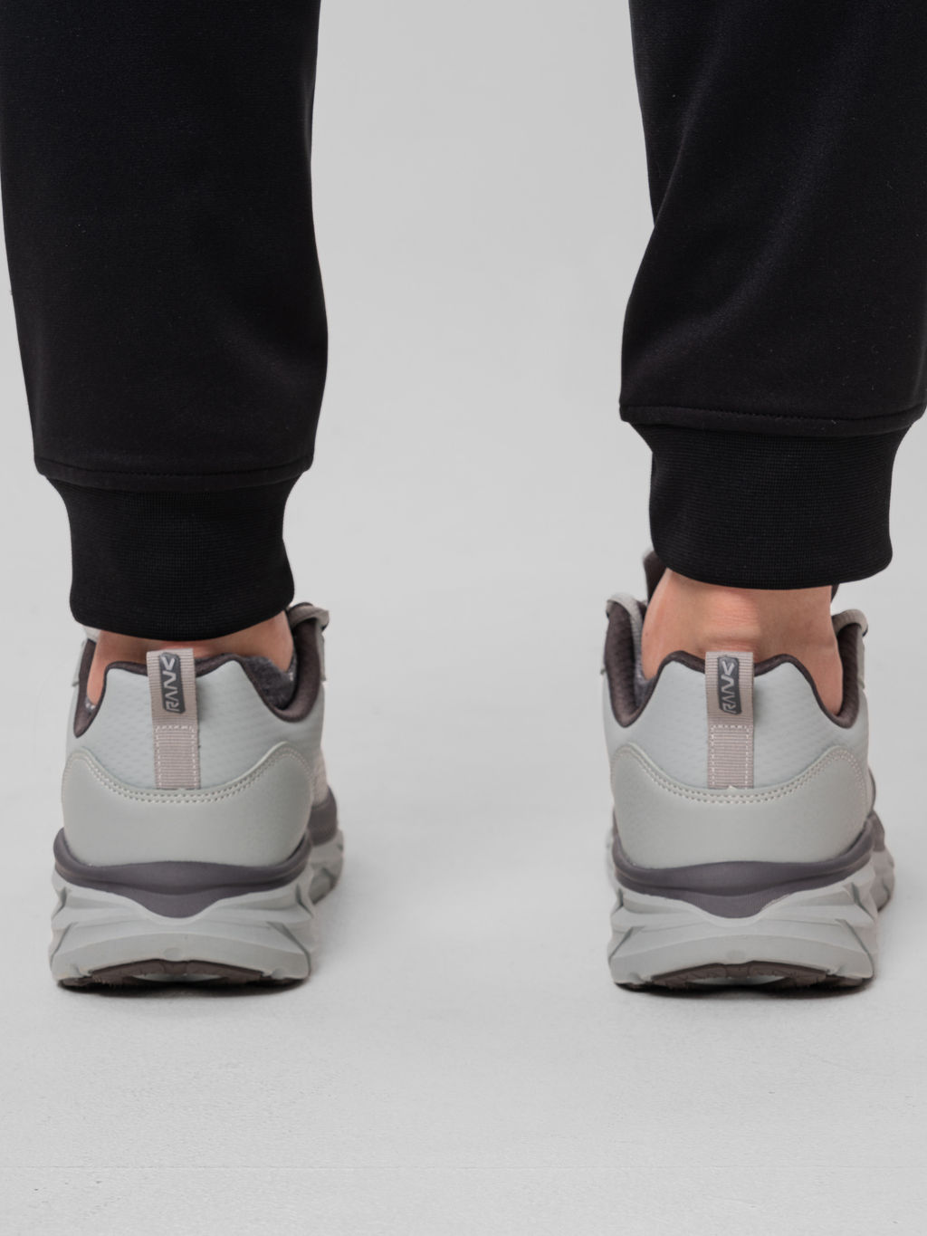 Кроссовки мужские