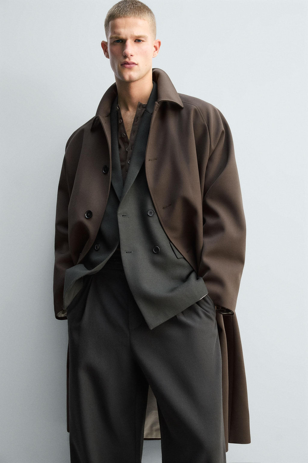 LIMITED EDITION LONG WOOL TRENCH COAT - Zara фото 5