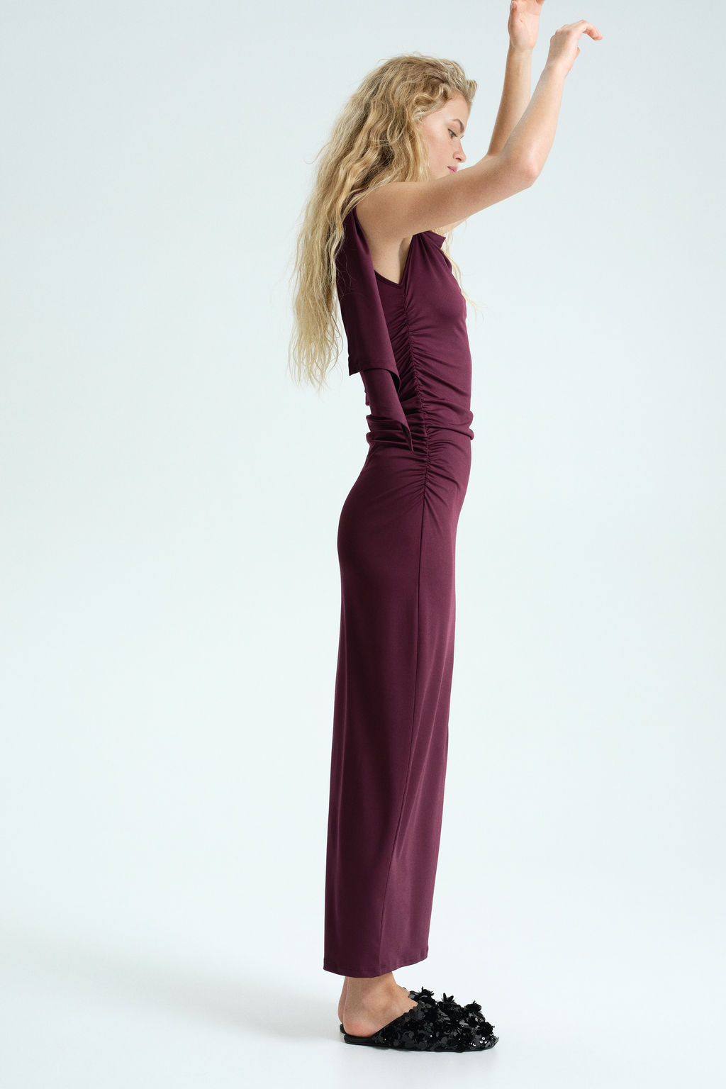 Vestido drapeado de un hombro - H&m фото 5