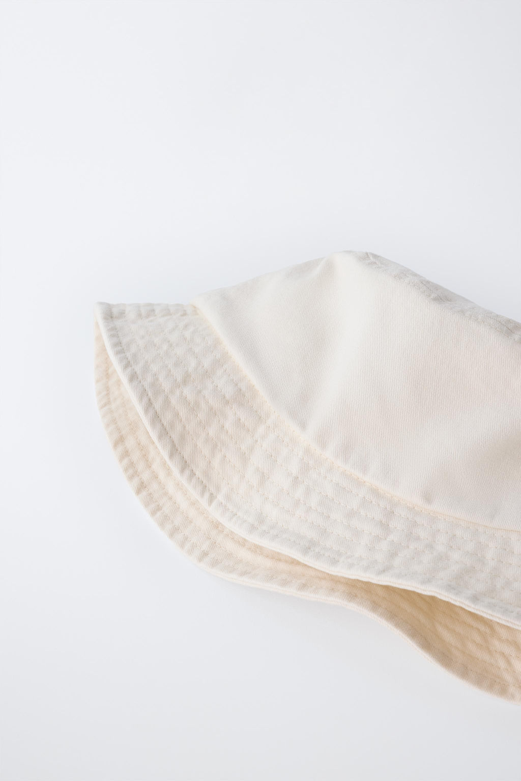 GORRO BUCKET COSTURAS / Crudo / Vigor? - Zara фото 2