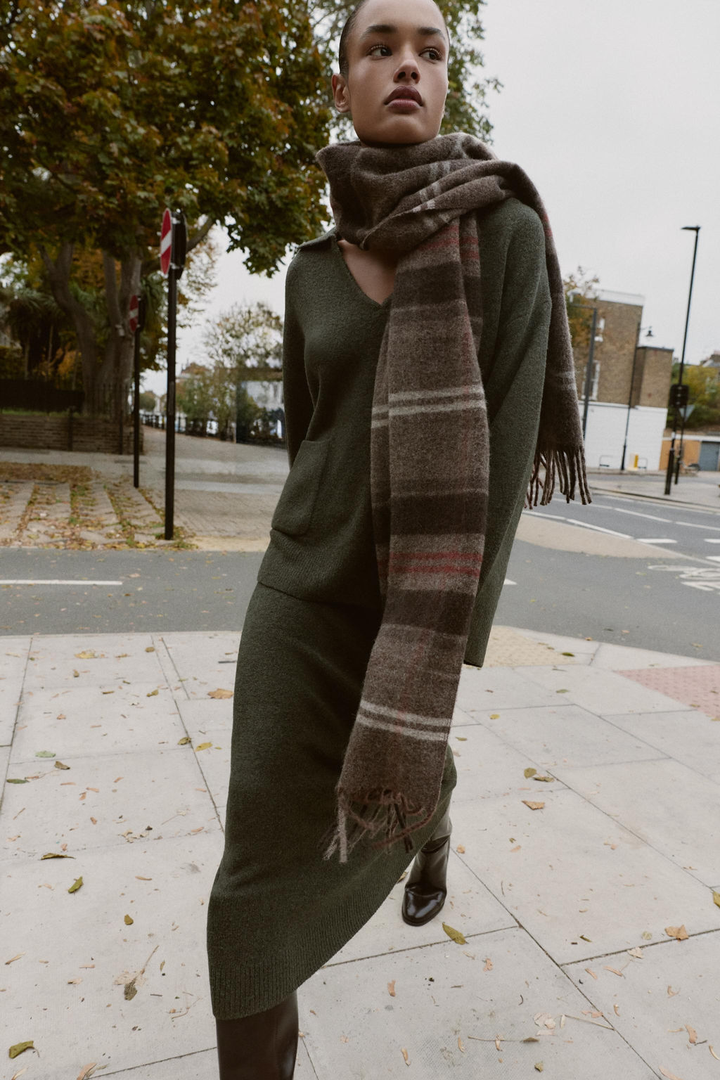 SOFT-TOUCH KNIT MIDI SKIRT - Zara фото 3