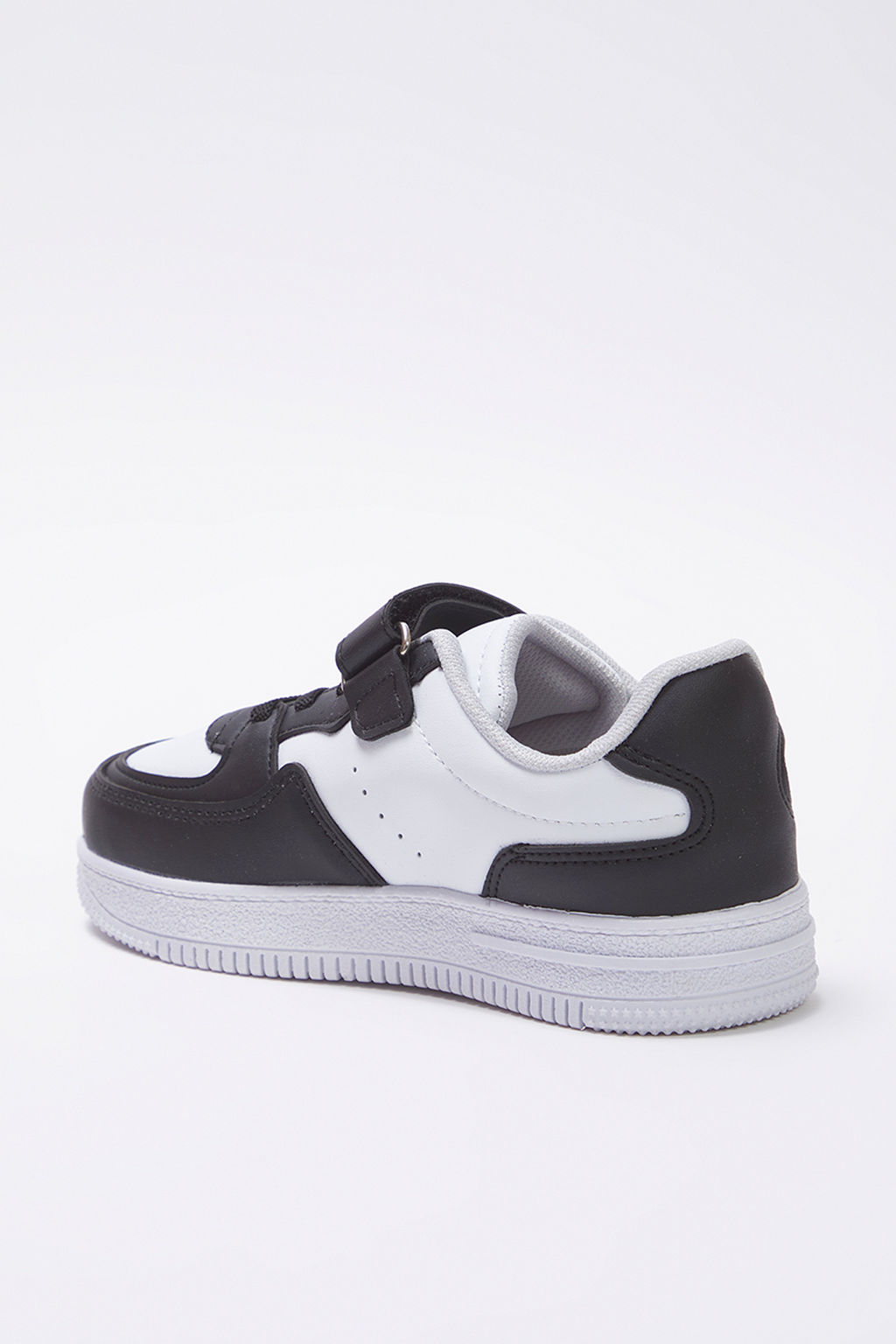 Trendyol Shoes Beyaz Renk Bloklu C?rt Bantl? Ve Bagc?kl? Erkek Cocuk Kids Spor Ayakkab? TAKSS25SN00042 - Trendyolmilla фото 4