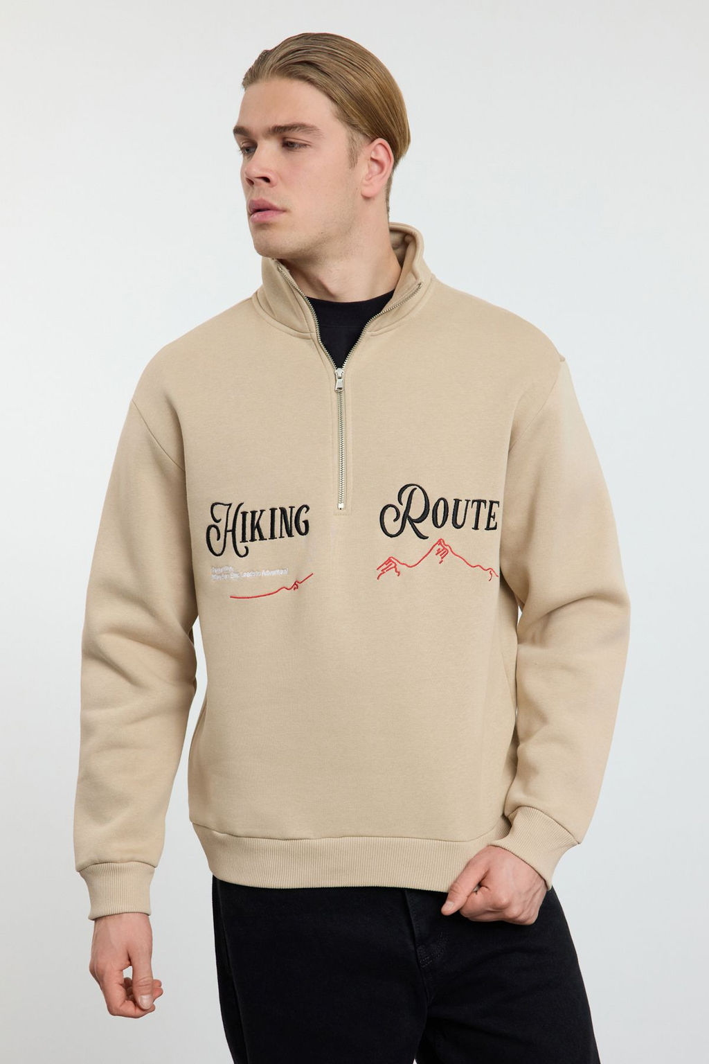 Bej Oversize/Genis Kesim Yaz? Nak?sl? Ici Polarl? Dik Yaka Fermuarl? Sweatshirt TMNAW25SW00073 - Trendyolmilla фото 2