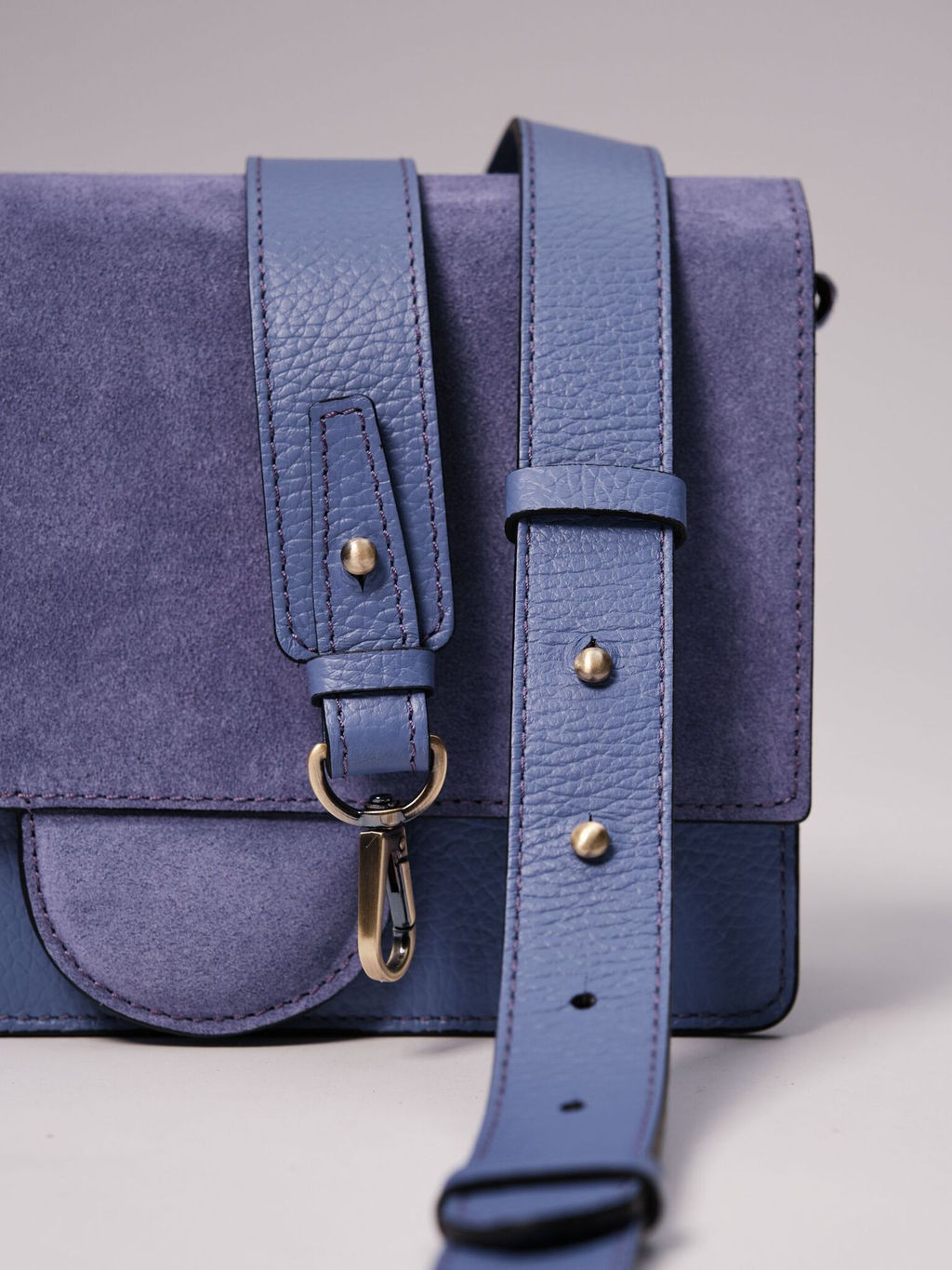 Сумка через плечо Deboro 30574 сиреневый закат