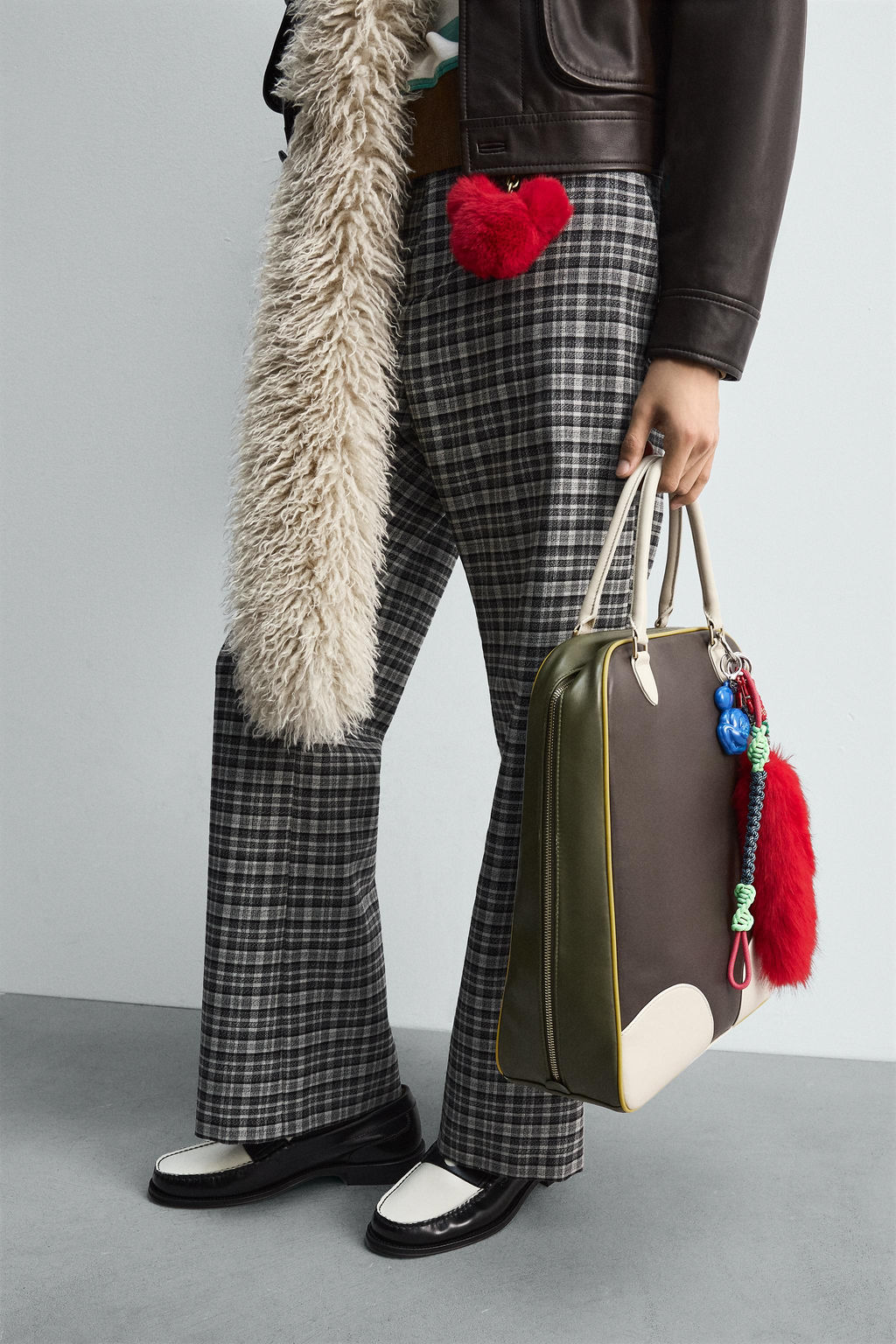 LEATHER SHOPPER BAG HARRY LAMBERT FOR ZARA X DISNEY  фото 3