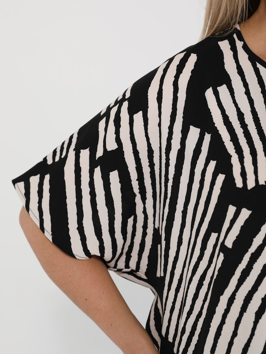 Блузка вискозная(сингапур) - Dora фото 19