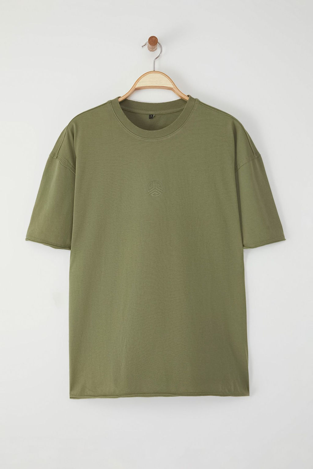 Trendyolmilla Man Haki Oversize/Genis Kesim Eskitme/Y?kama Gorunumlu %100 Pamuklu T-Shirt TMNSS25TS00077  фото 5