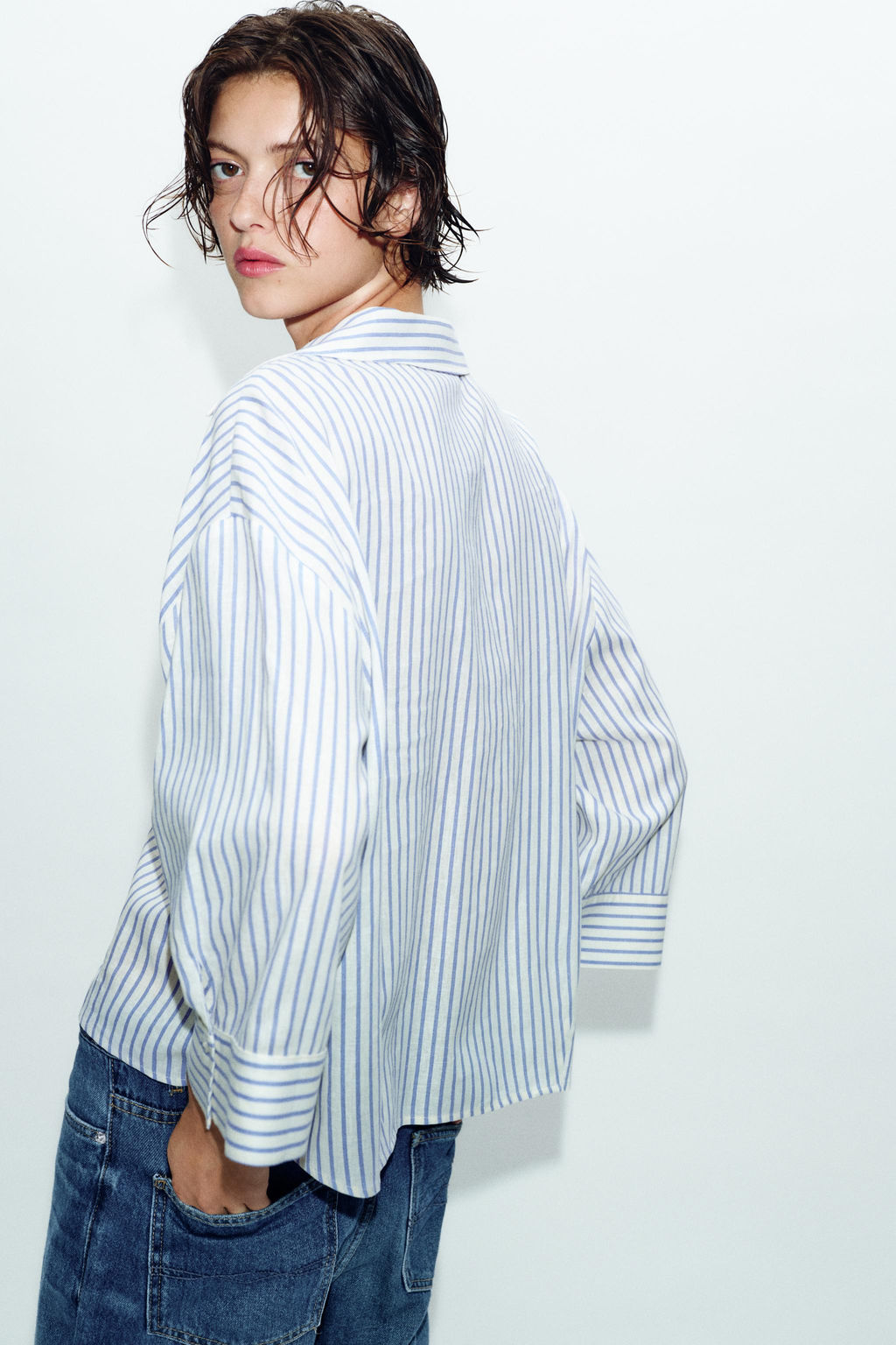 CAMISA FLUIDA CON LINO / Azul / Blanco - Zara фото 6