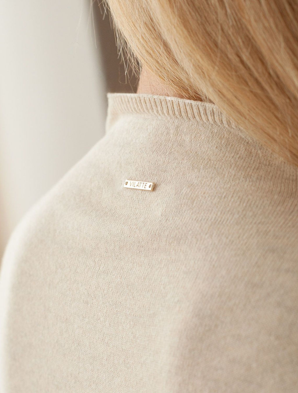 Свободный свитер тонкой вязки из хлопка