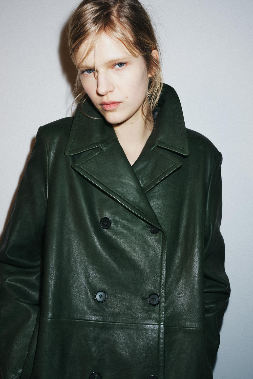 DOUBLE-BREASTED LEATHER BLAZER ZW COLLECTION LIMITED EDITION - Zara фото 3