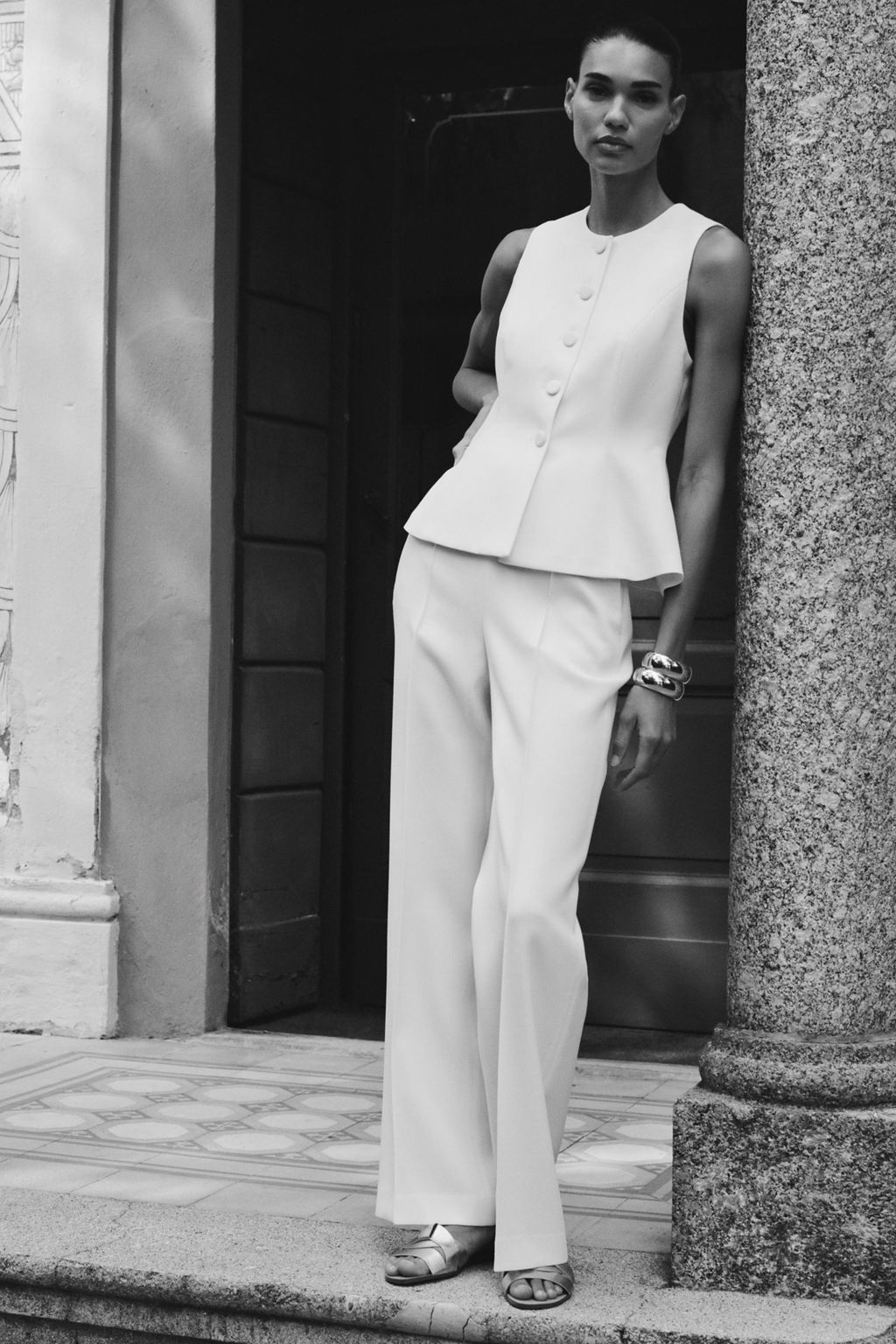 HIGH-WAIST STRAIGHT-LEG TROUSERS - Zara фото 2