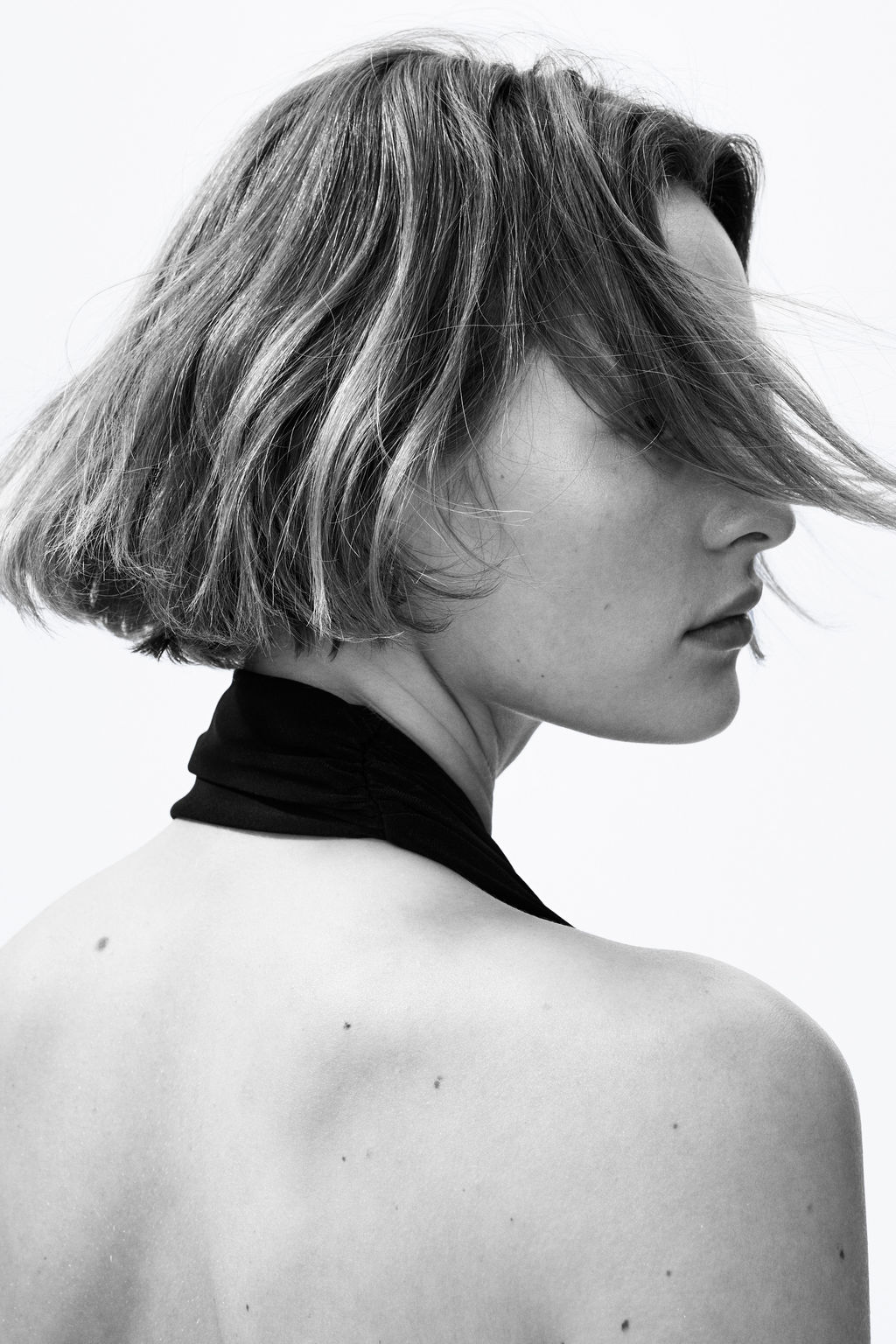 Top halter con detalle met?lico - H&m фото 9