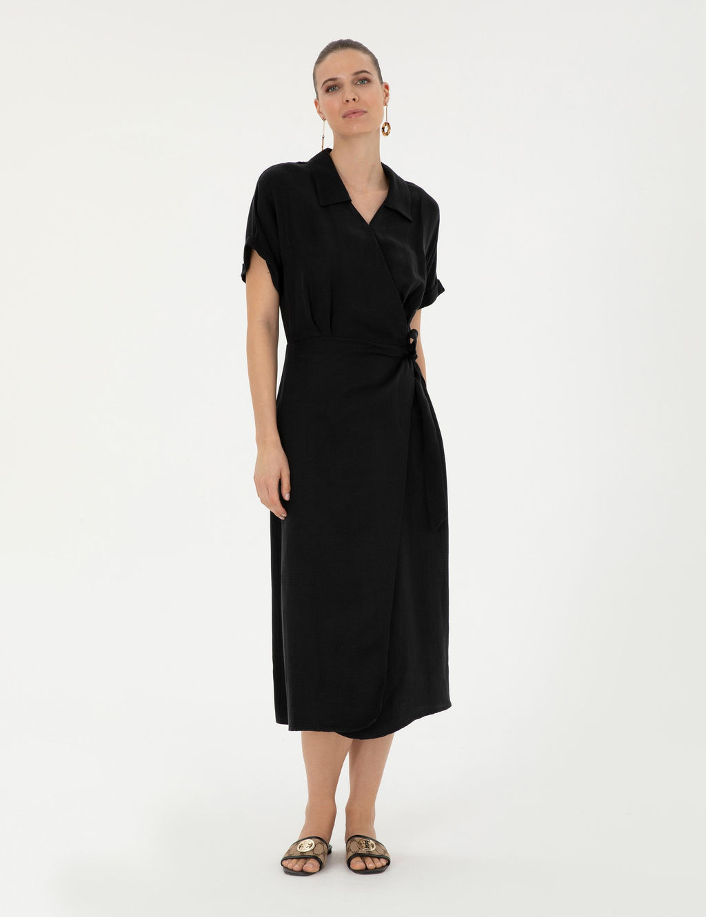 Siyah Comfort Fit Dokuma Elbise