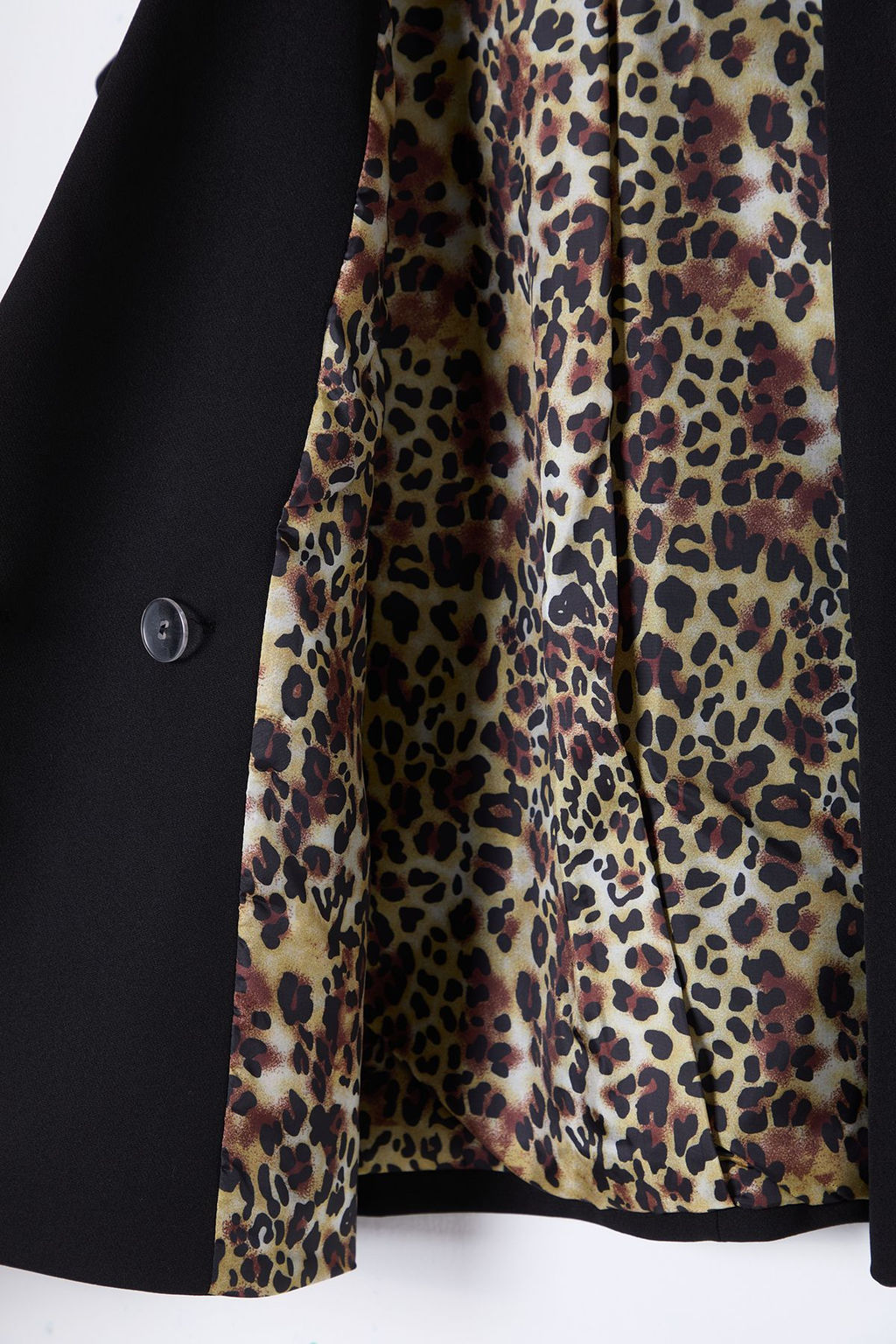 TRENDYOLMILLA Siyah Oversize Leopar Astar Detayl? Dokuma Yelek TWOSS25YE00014 фото 7