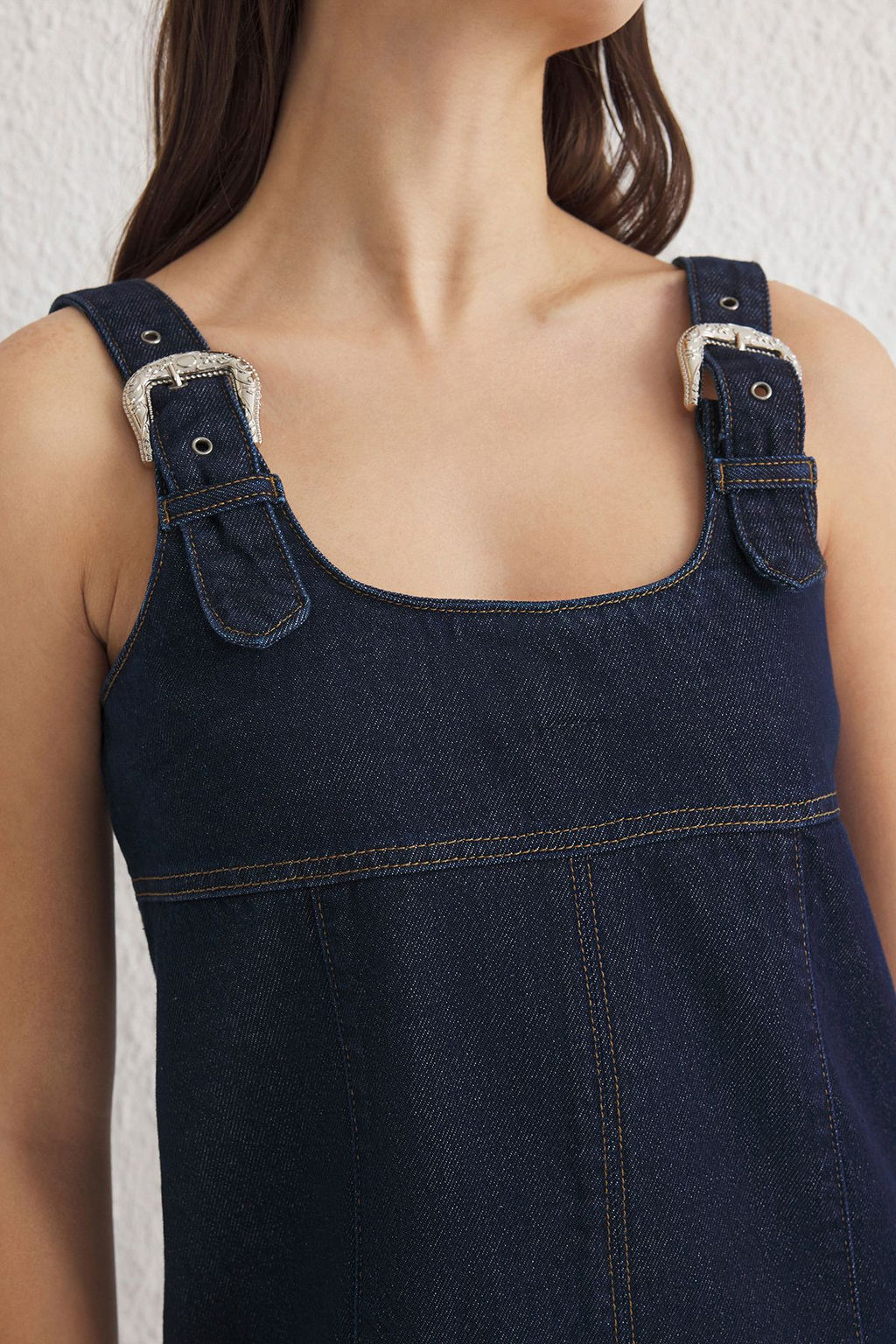 Trendyolmilla Koyu Mavi Tokal? Ayarlanabilir Ask?l? Mini Denim Elbise TWOSS25EL00154  фото 4