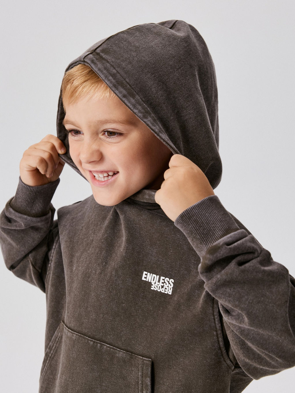 ACOOLA / Джемпер детский для мальчиков Botein коричневый  фото 3